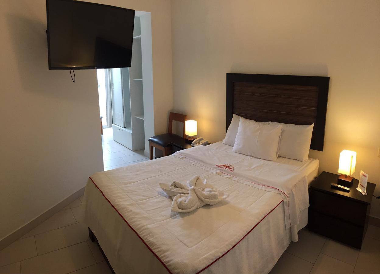 Hotel El Sombrero Huanchaco Exterior photo